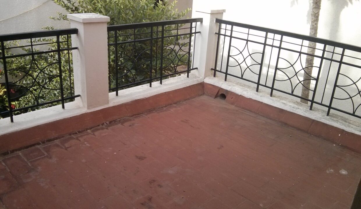 Rear Balcony