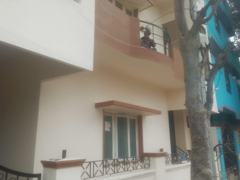 b5fd0908-e802-4746-95b2-850a2cc24ea2