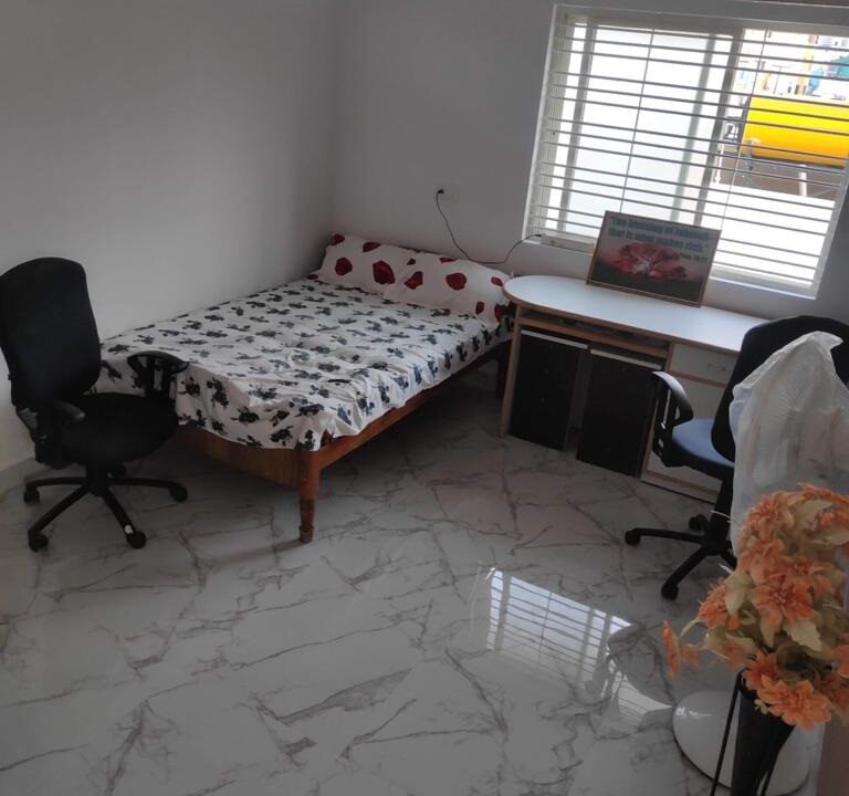 f06ae9e8-6730-4653-8a13-3a0c707116a7