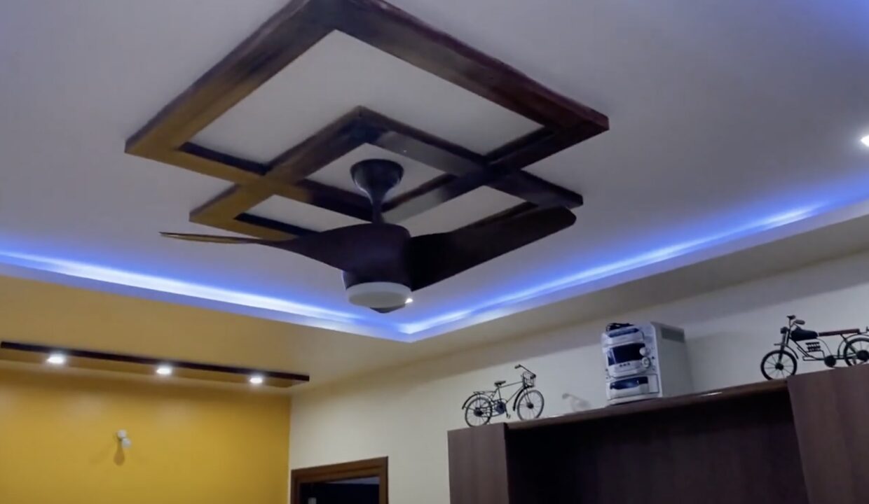 FirstFloor Hall _Ceiling with Fan