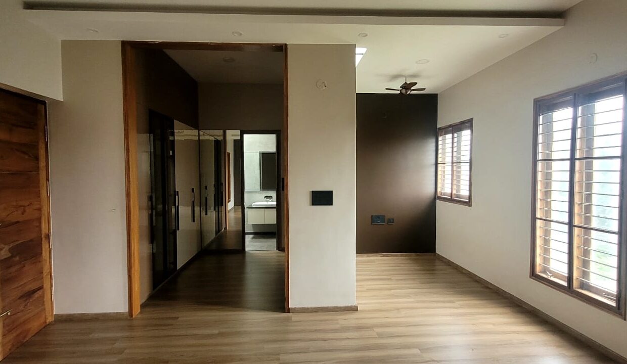 WhatsApp Image 2025-02-07 at 3.48.55 PM (1)