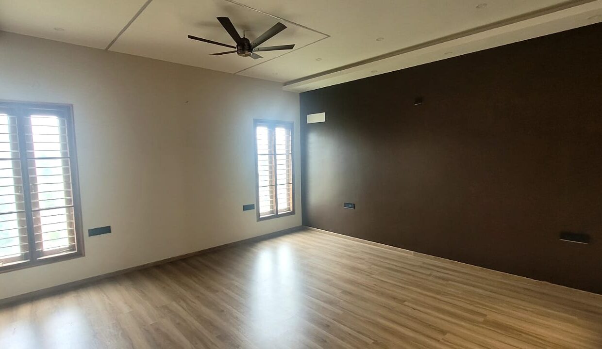 WhatsApp Image 2025-02-07 at 3.48.55 PM (2)