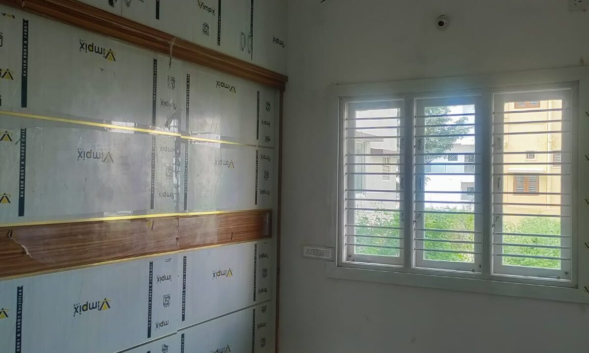 d4c3e205-03dd-4247-8579-ed4b1e582c27