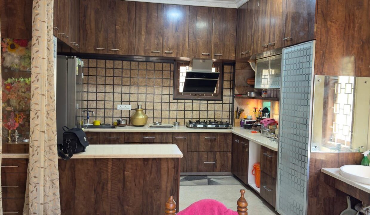 WhatsApp Image 2025-03-21 at 17.08.42 (2)