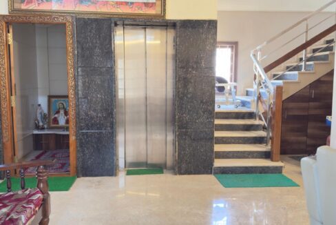 WhatsApp Image 2025-03-21 at 17.08.42