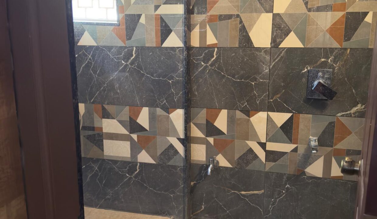 WhatsApp Image 2025-03-21 at 17.08.44 (1)