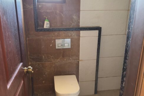 WhatsApp Image 2025-03-21 at 17.08.47