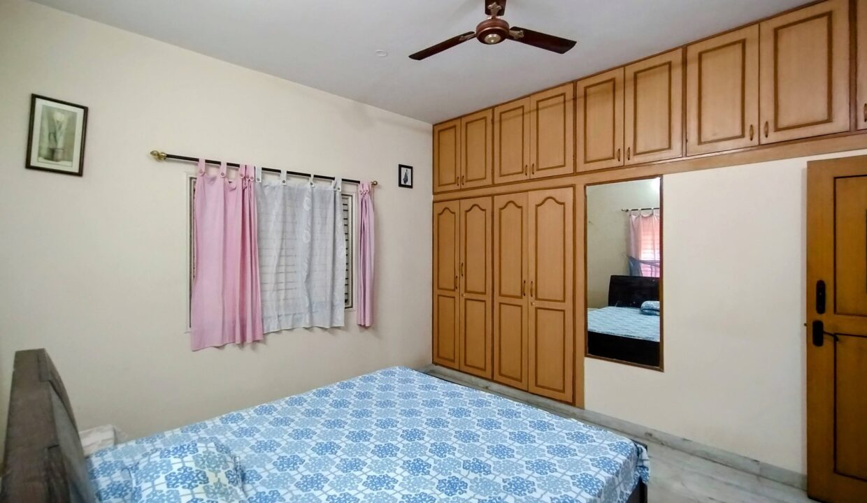 07 Ground Floor-Bedroom1-03