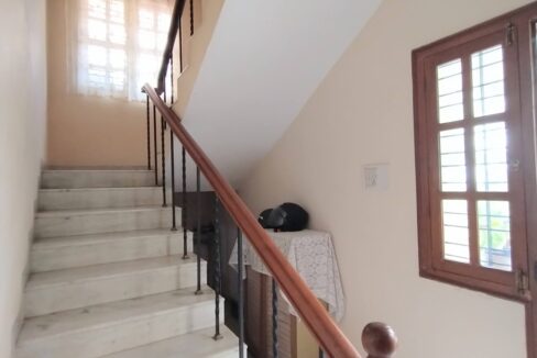 11 Ground Floor-Staircase