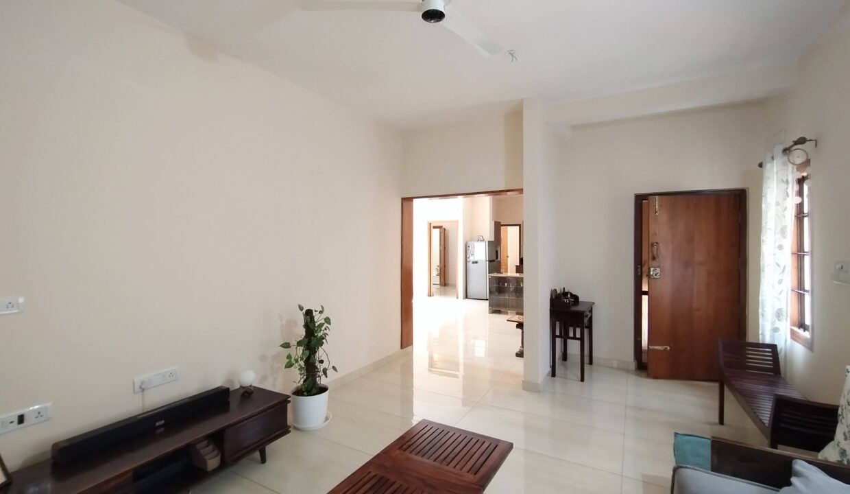 14 First Floor-Living Room-05