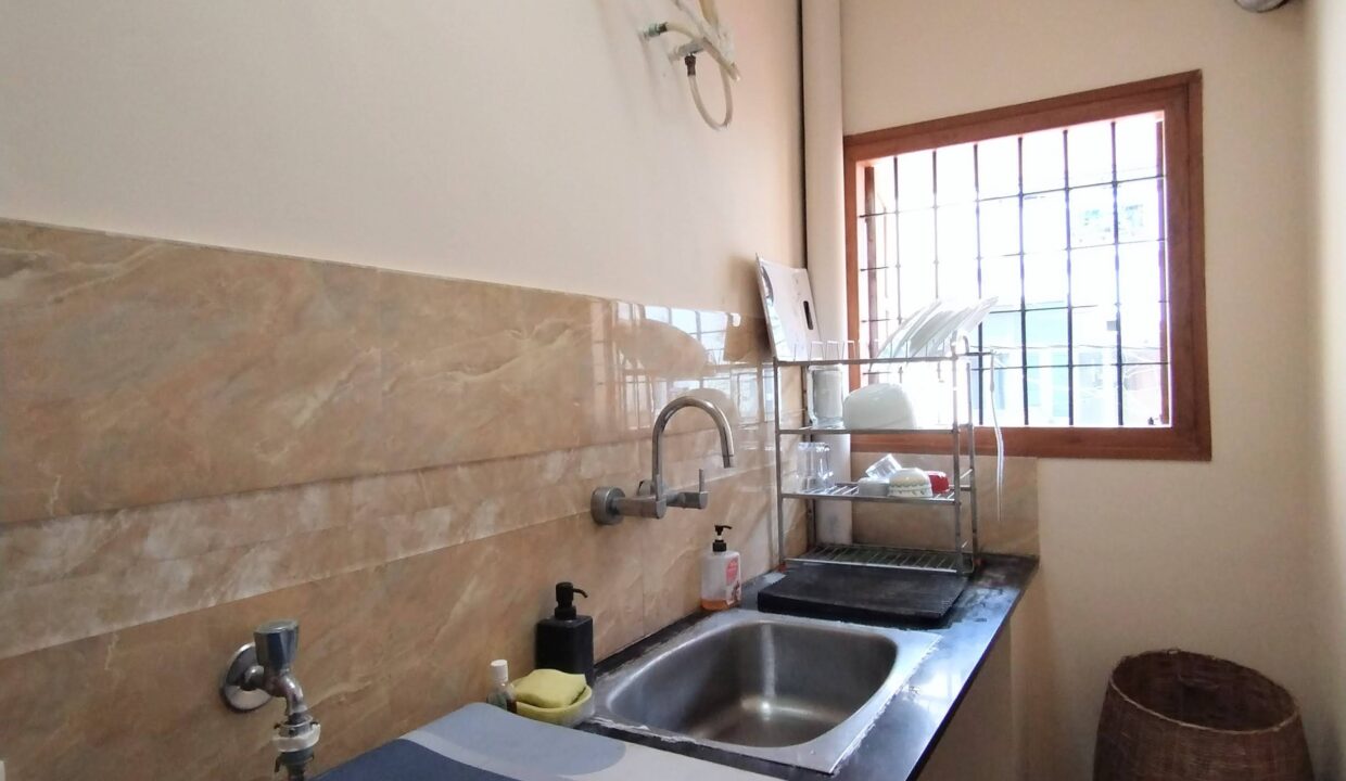 20 First Floor-Kitchen-Utility