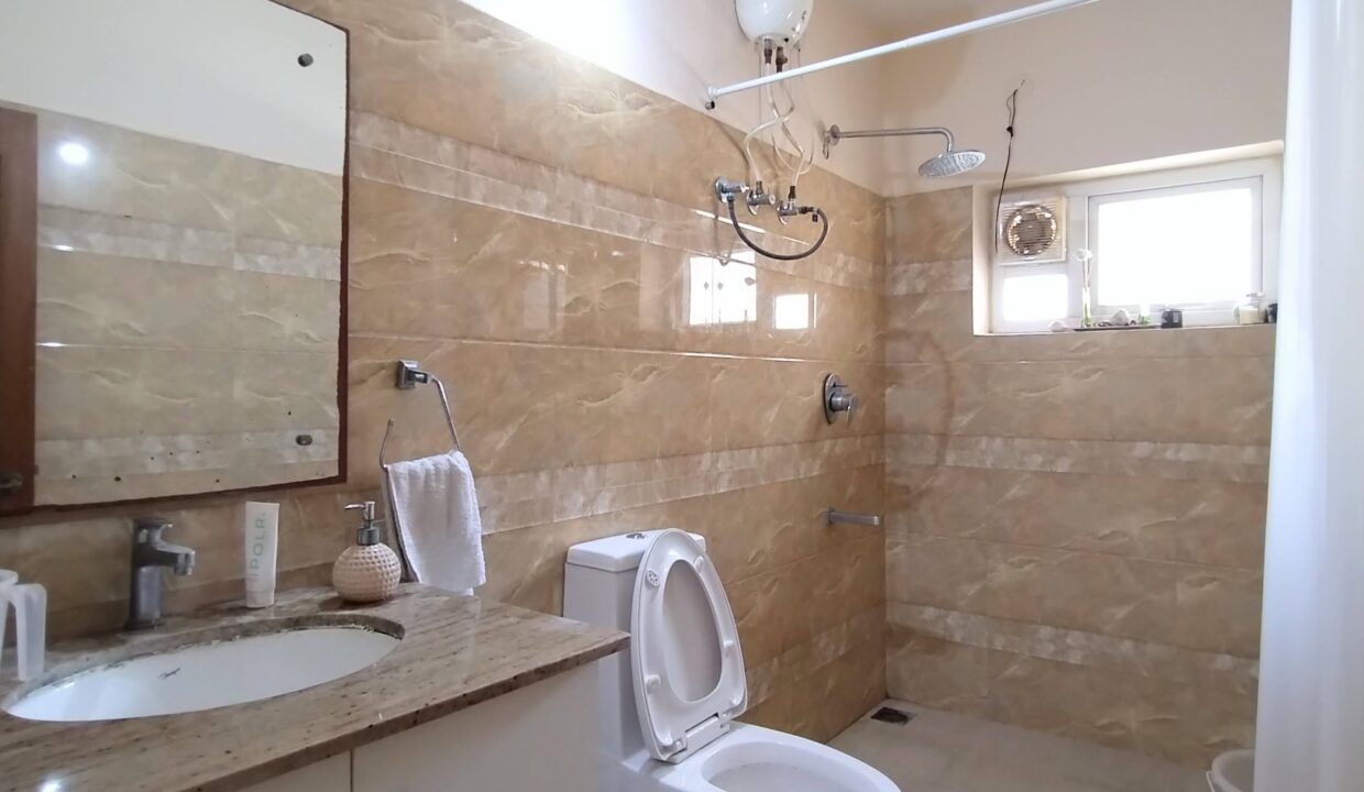 24 First Floor-Bedroom3-Bathroom