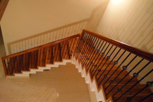 29 First floor - Staircase-01