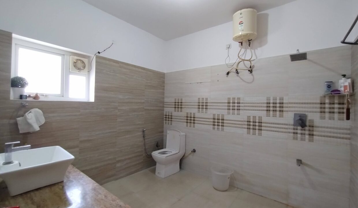 34 Second Floor-Bedroom5-Bathroom