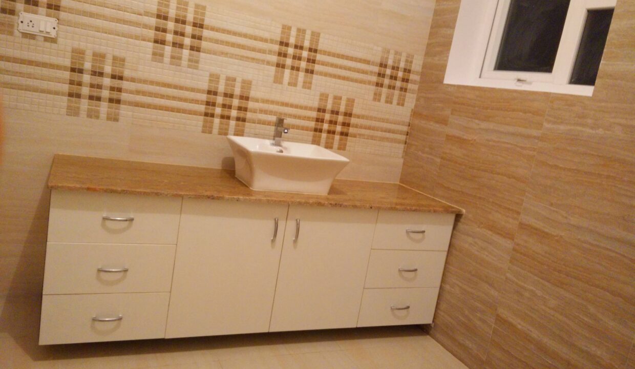 35 Second Floor - Bedroom5-Bathroom