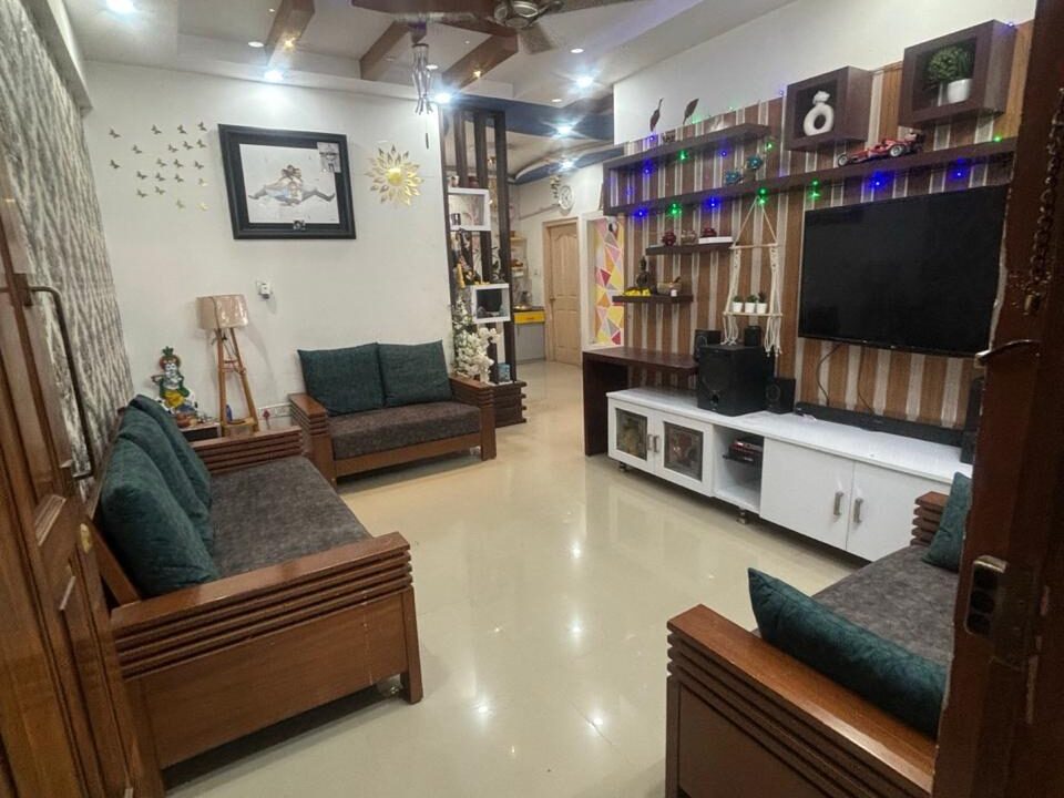 WhatsApp Image 2025-04-05 at 5.36.44 PM