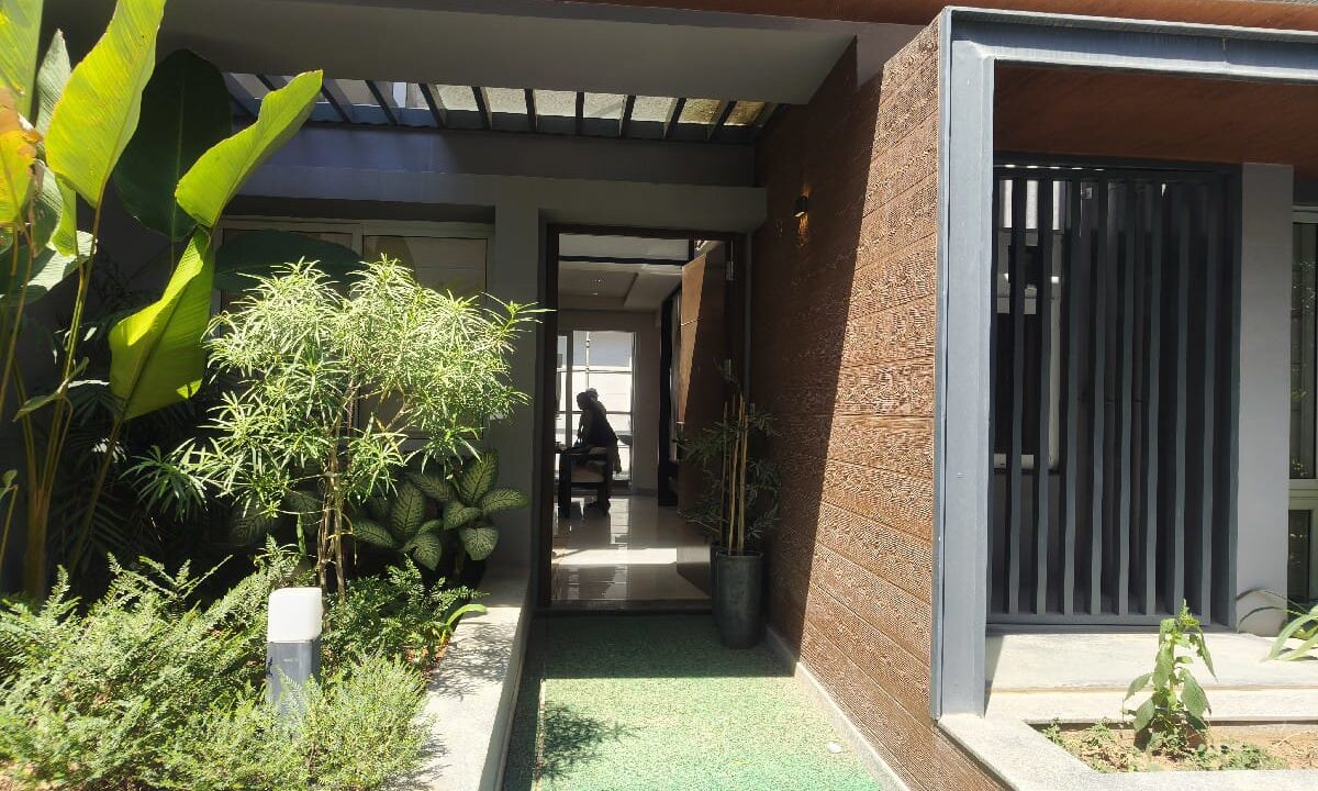 WhatsApp Image 2025-04-08 at 5.34.10 PM