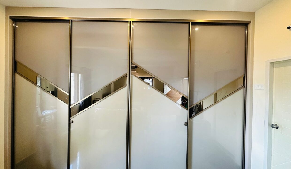 WhatsApp Image 2025-04-10 at 18.10.33 (1)