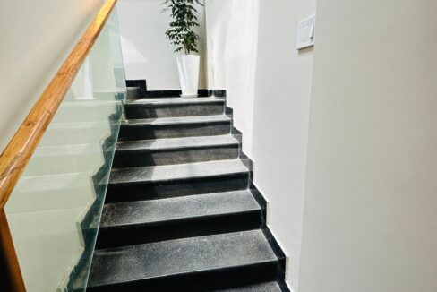 WhatsApp Image 2025-04-10 at 18.10.33