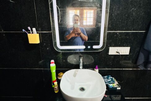 WhatsApp Image 2025-04-10 at 18.10.34 (1)