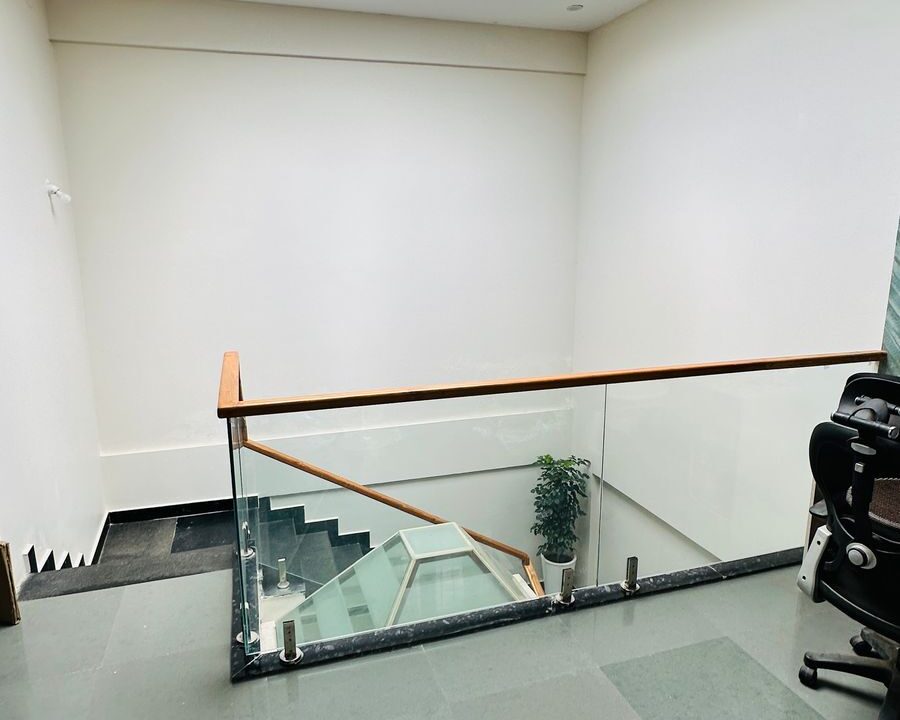 WhatsApp Image 2025-04-10 at 18.10.36 (1)