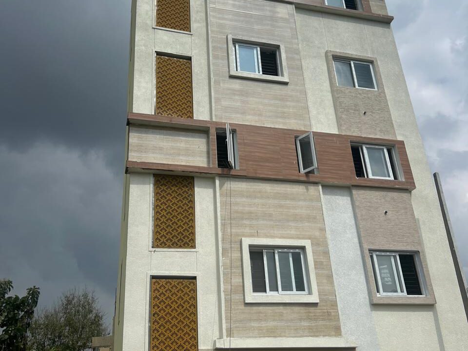 WhatsApp Image 2025-04-12 at 15.00.16