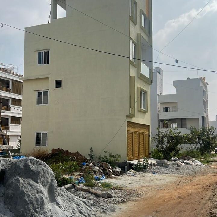 WhatsApp Image 2025-04-12 at 15.25.05