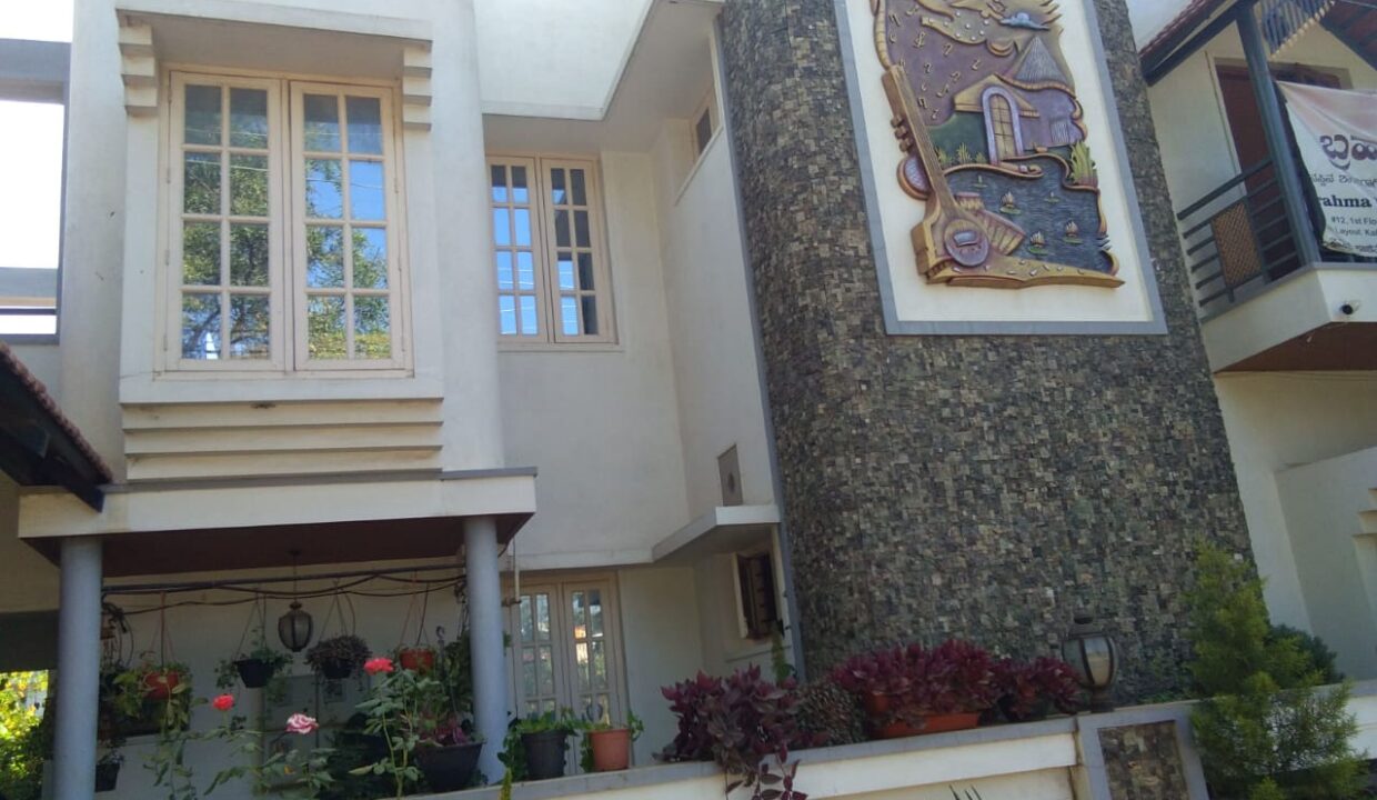 WhatsApp Image 2025-04-12 at 18.01.48