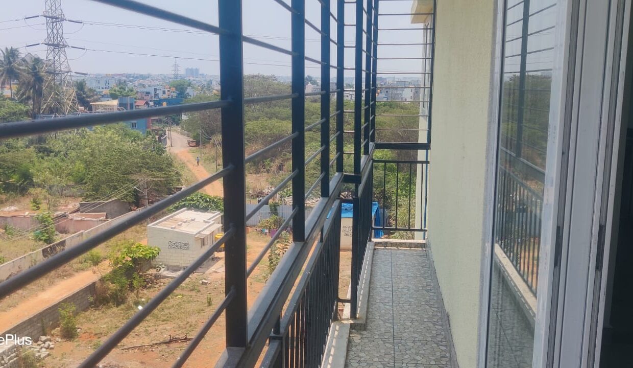 WhatsApp Image 2025-04-13 at 16.09.28