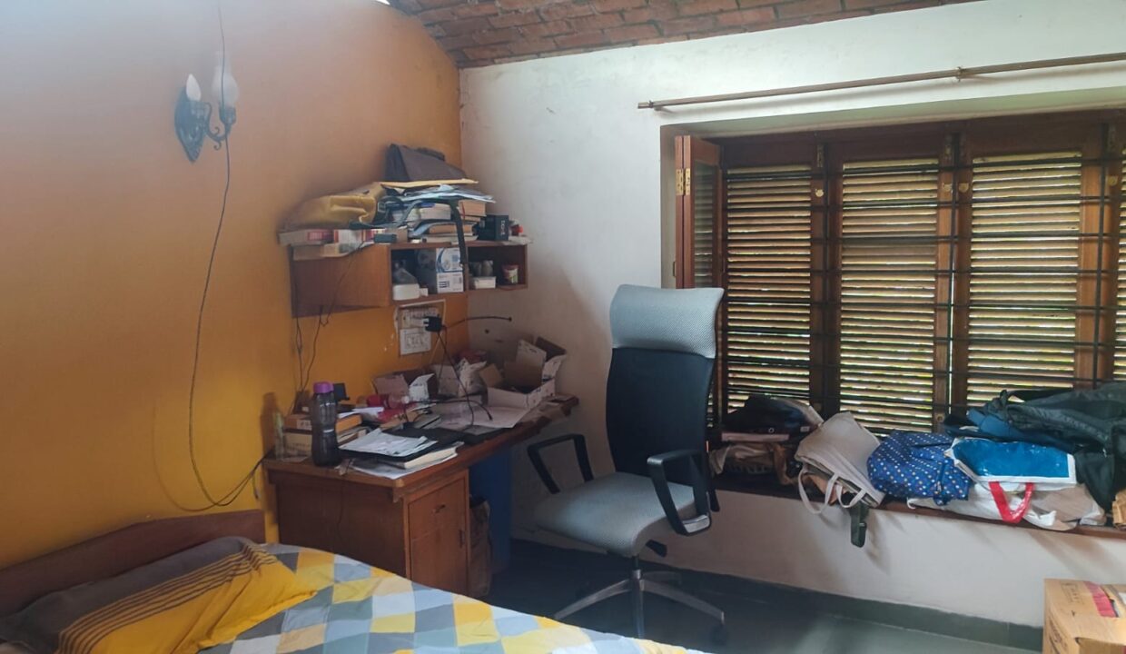 WhatsApp Image 2025-04-19 at 1.31.00 PM