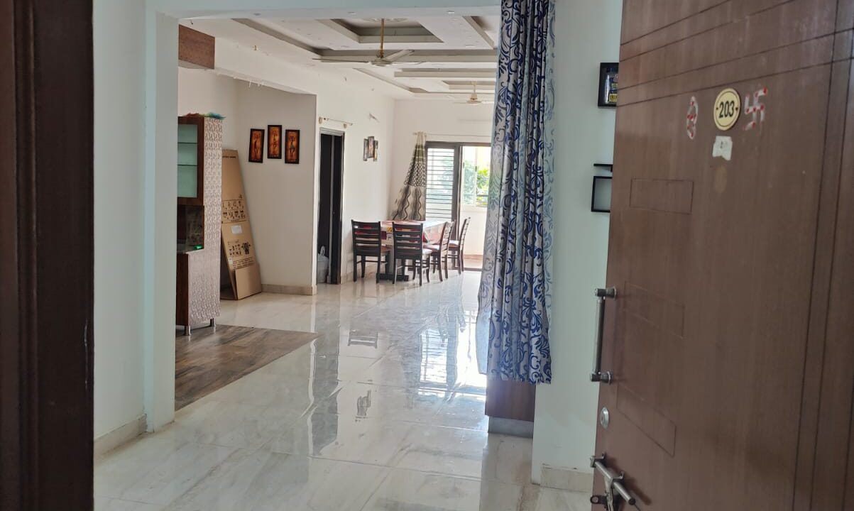 WhatsApp Image 2025-04-19 at 6.03.52 PM