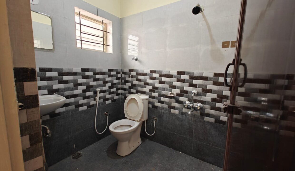 WhatsApp Image 2025-04-27 at 10.44.48 AM (1)