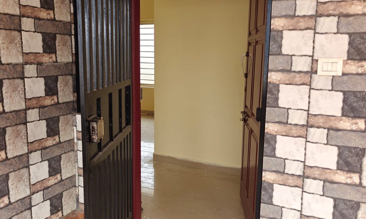 WhatsApp Image 2025-04-27 at 10.44.51 AM