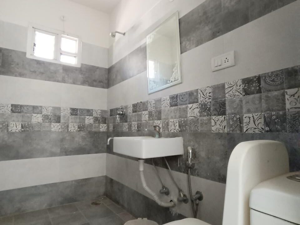 WhatsApp Image 2025-04-28 at 1.34.29 PM