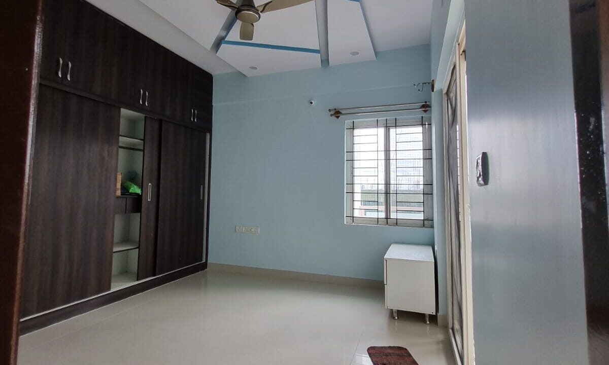 WhatsApp Image 2025-04-27 at 1.22.22 PM