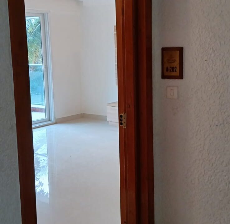 WhatsApp Image 2025-04-30 at 7.44.14 PM (1)