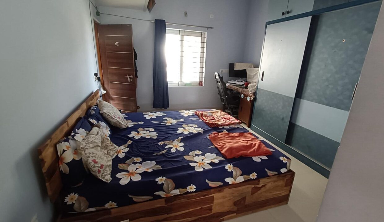 WhatsApp Image 2025-05-07 at 1.00.41 PM