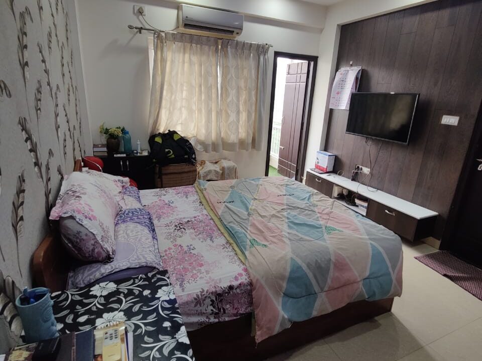 WhatsApp Image 2025-05-07 at 12.20.07 PM