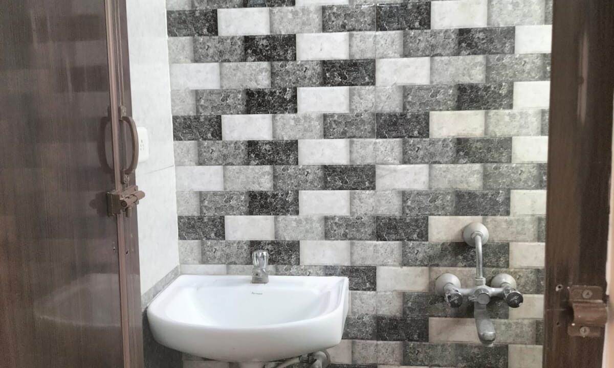 WhatsApp Image 2025-05-11 at 10.58.53 AM