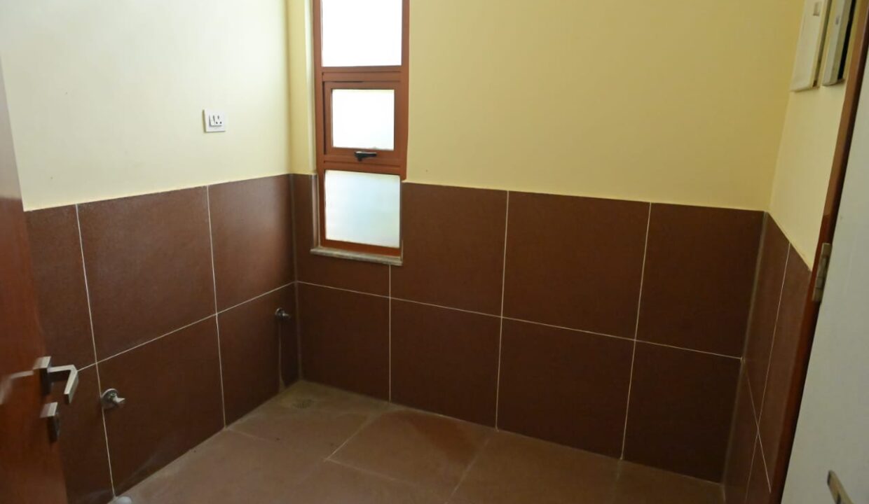 WhatsApp Image 2025-05-14 at 2.44.59 PM (5)