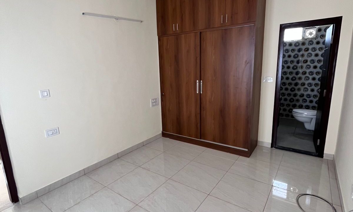 WhatsApp Image 2025-05-16 at 2.05.33 PM (1)