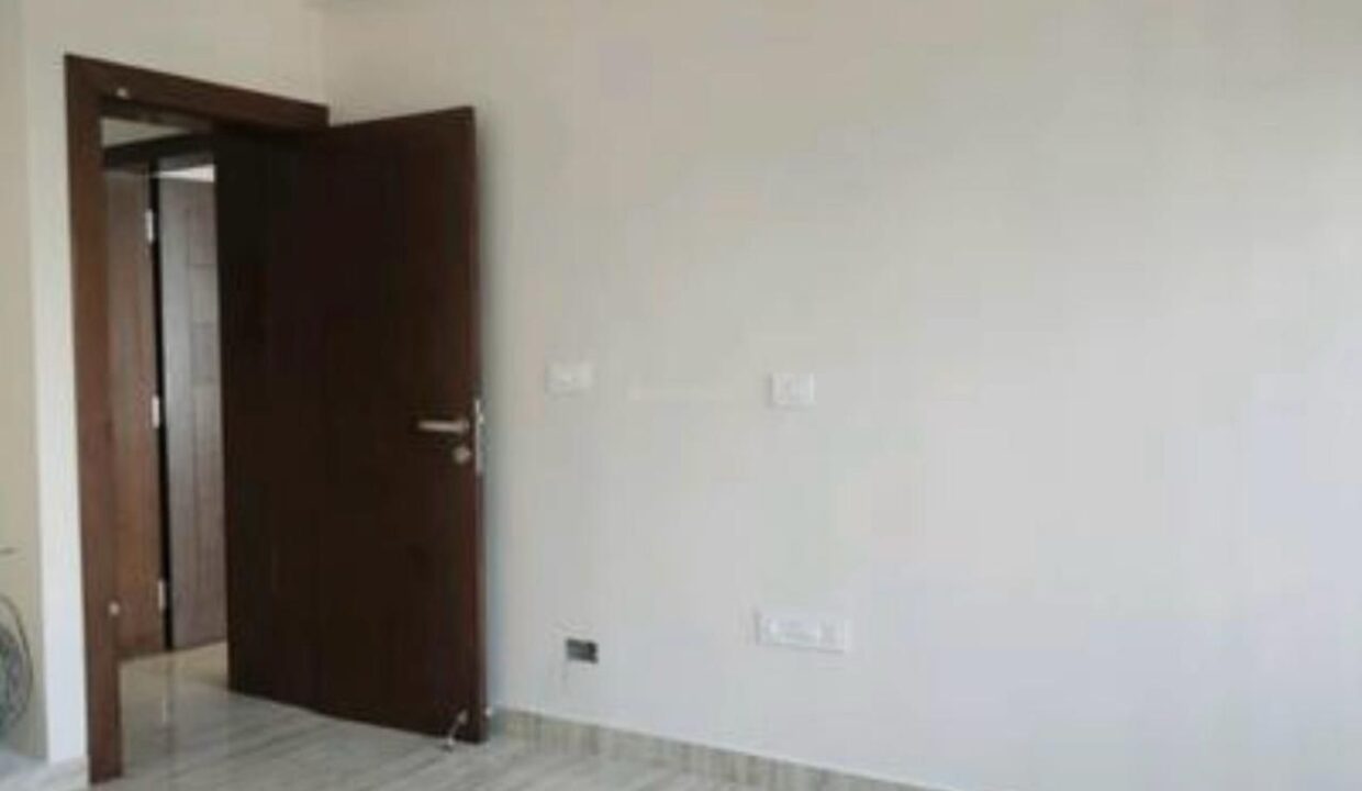 WhatsApp Image 2025-05-21 at 3.43.56 PM