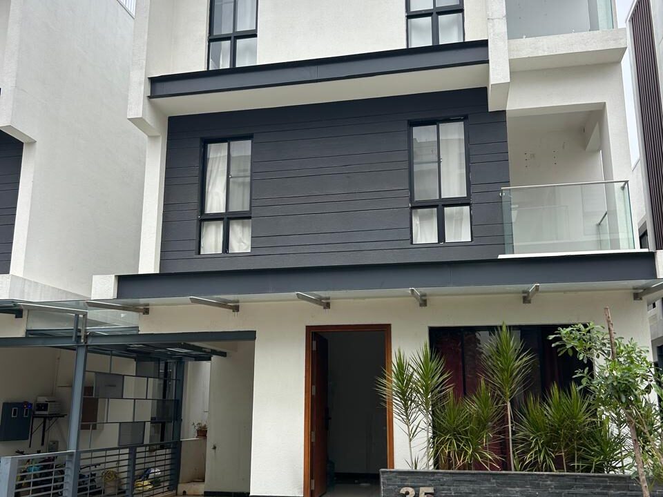 WhatsApp Image 2025-05-06 at 12.41.58 PM