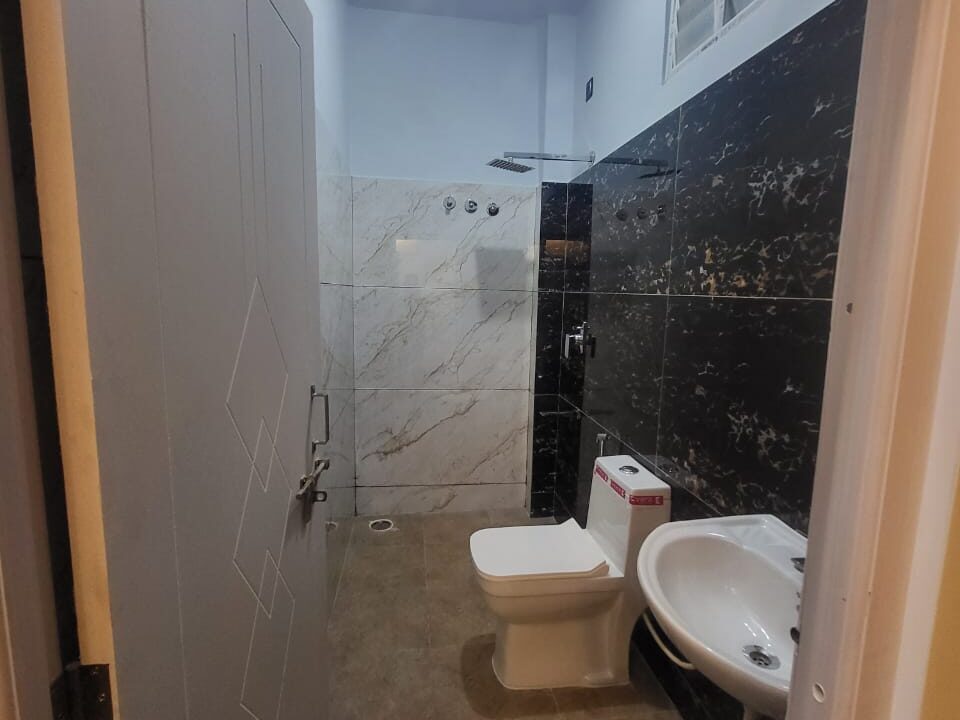 WhatsApp Image 2025-05-24 at 2.09.38 PM (1)