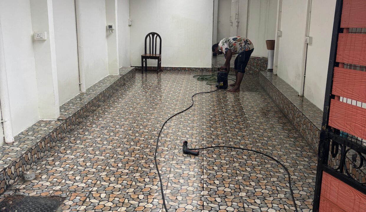 WhatsApp Image 2025-08-17 at 3.23.42 PM (2)