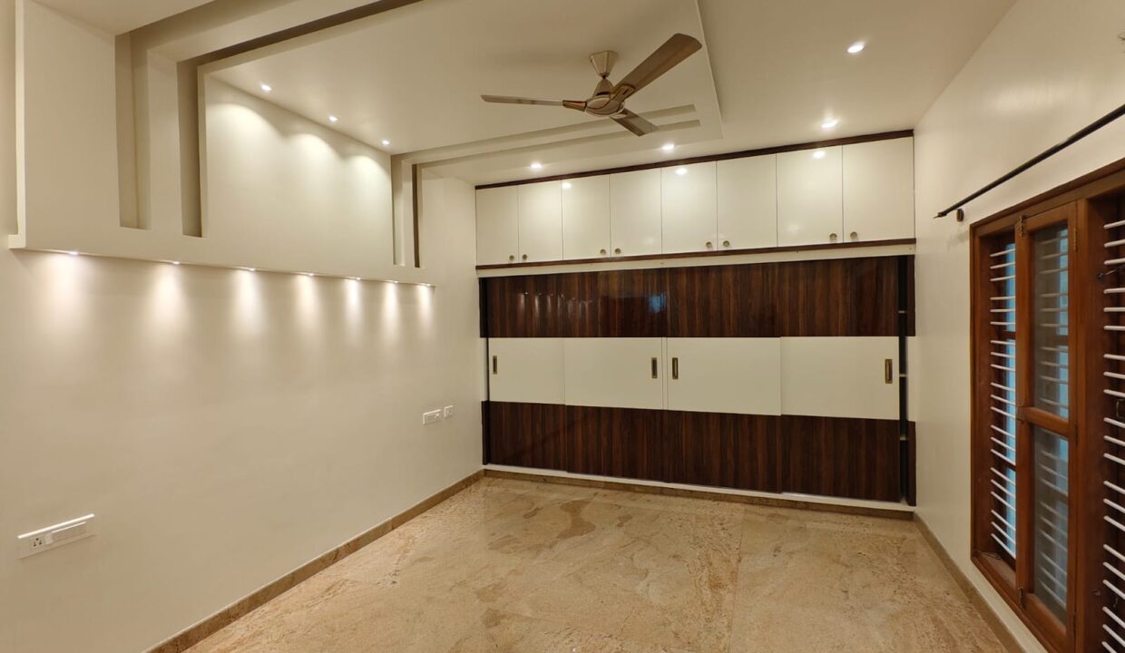 WhatsApp Image 2025-09-17 at 12.36.08 PM