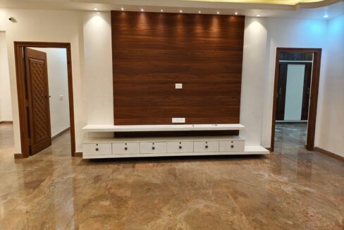 WhatsApp Image 2025-09-17 at 12.36.24 PM (2)