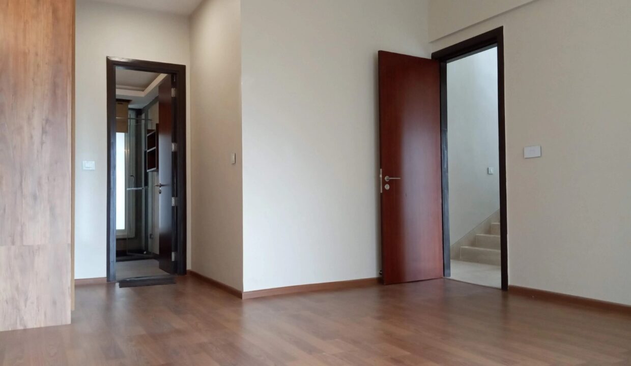 WhatsApp Image 2025-09-19 at 12.28.44 PM