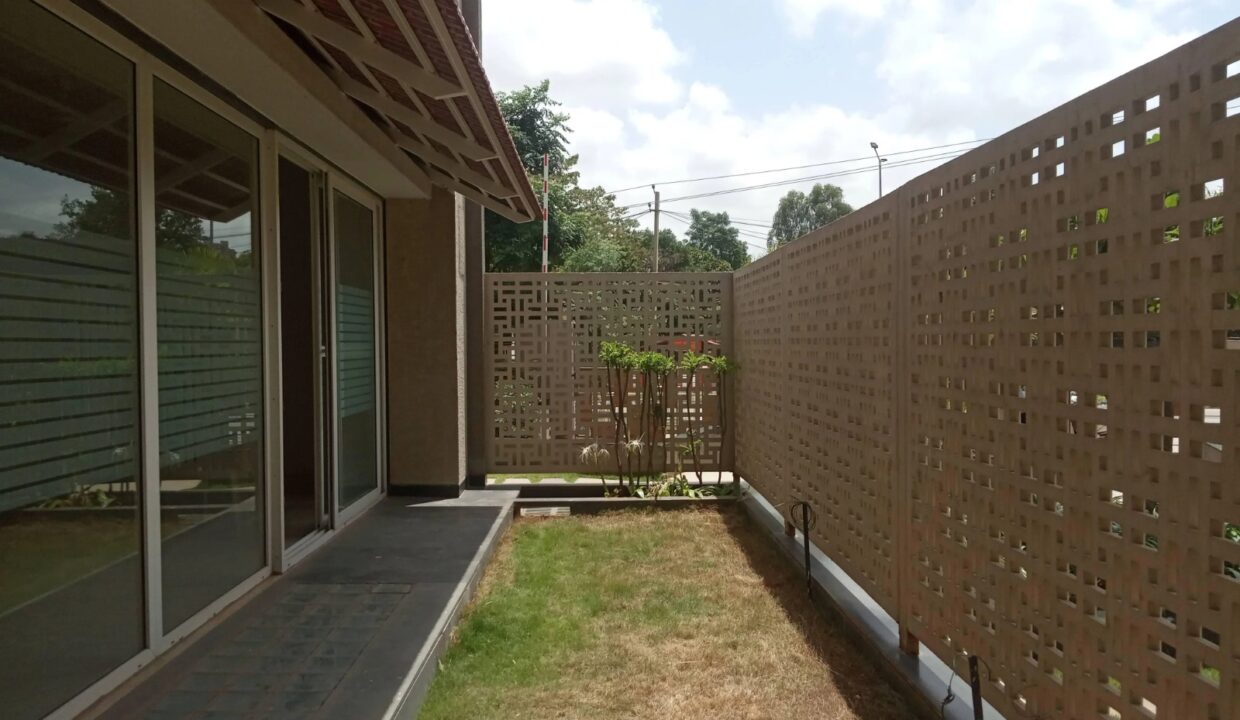 WhatsApp Image 2025-09-19 at 12.29.04 PM