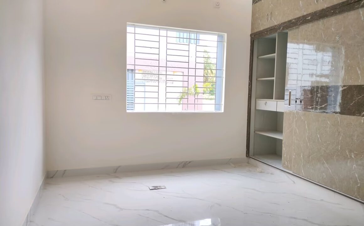 WhatsApp Image 2025-09-26 at 11.43.02 AM